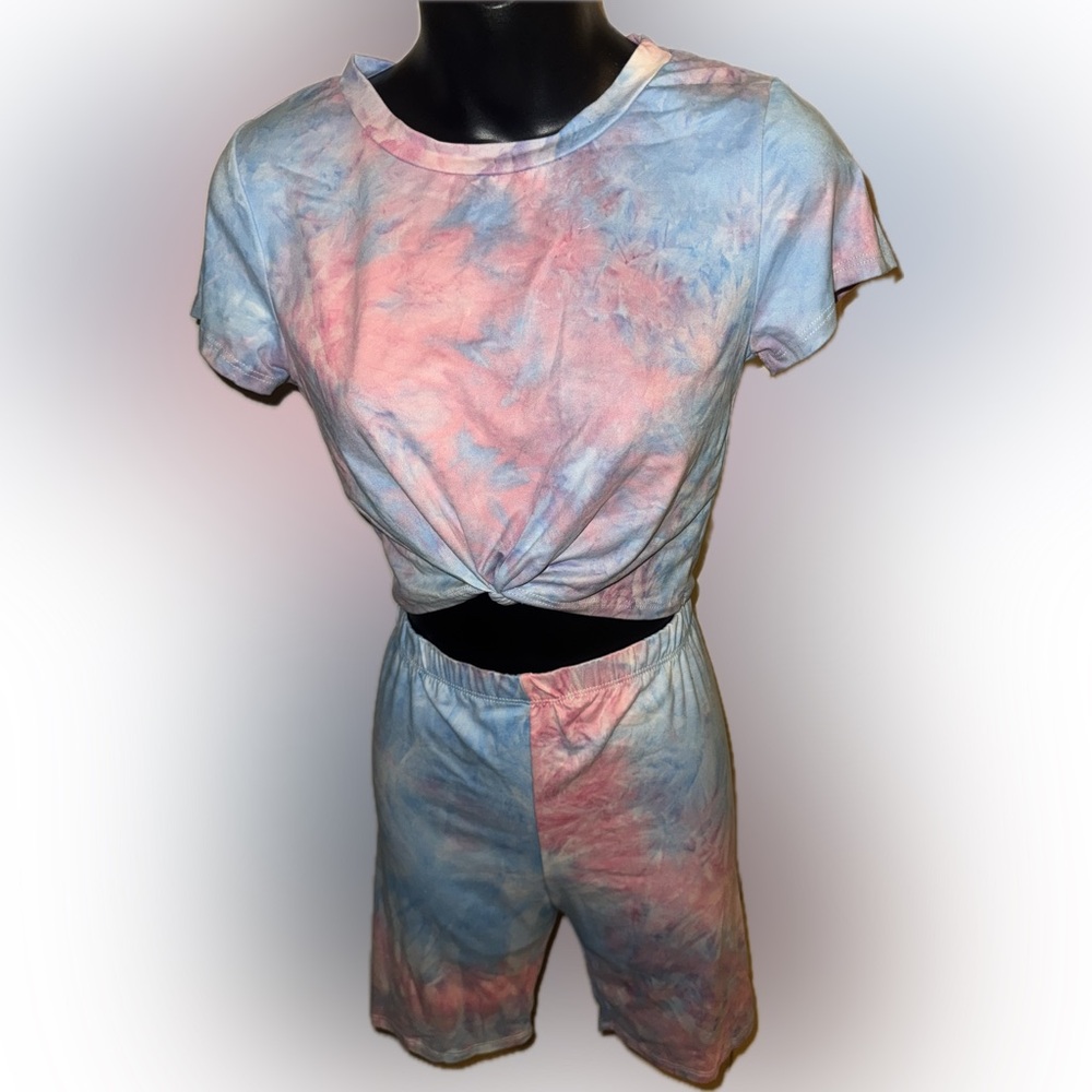 Women’s tye dye multicolor two piece biker short set